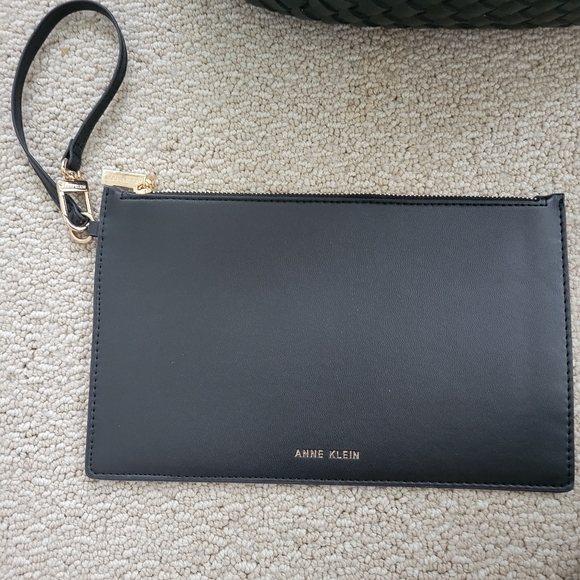 Anne Klein Black Vegan Woven Tote with Removable Clutch/Wristlet/Pouch NWOT 🌷🌷 - Picture 3 of 7